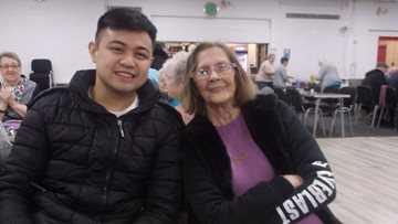 Glasgow care home Residents visit local community centre