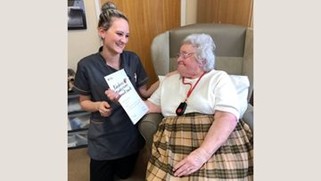 Care assistant receives Kindness in Care Award from Resident at Mansfield care home