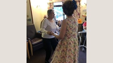 Celebrations take an autumnal twist at Coventry care home