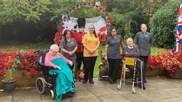 1,000 poppies donated to Coventry care home for Remembrance Day