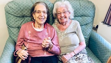Childhood friends of 78 years are reunited at Mansfield care home