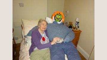 Bonfire night crafts at Bridport care home