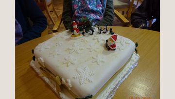 Honiton care home enjoys baking fun