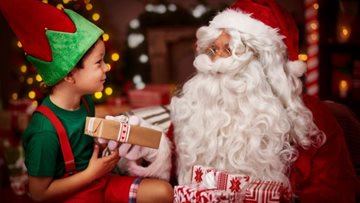 Residents have a fab-yule-ous time at Cardiff care home’s Christmas Fayre