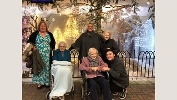 Braintree care home enjoy festive outing